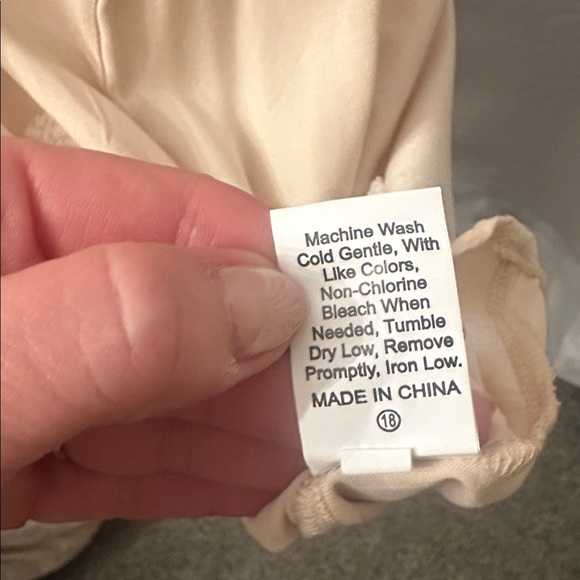 Cream tanktop with Pom Pom Details - Picture 5 of 5